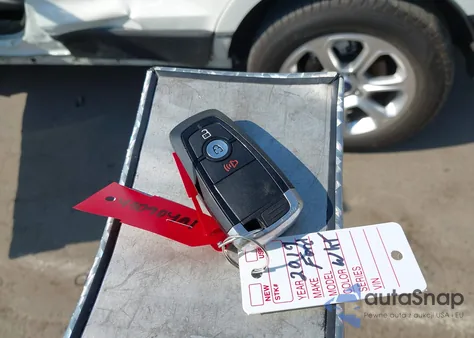 2019 Ford Ecosport Se z USA, uszkodzony, nr VIN MAJ3S2GE1KC271385